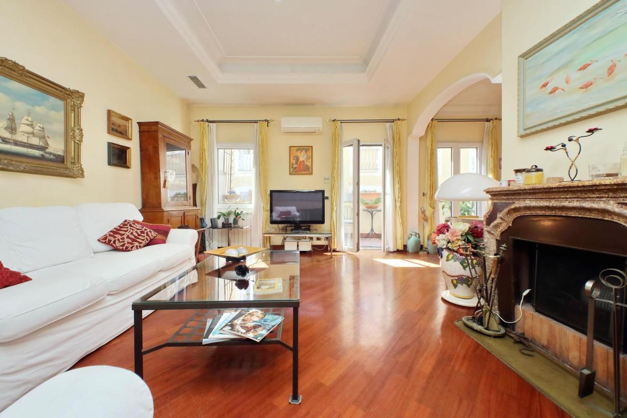 4bnb - Luxury Trevi W Terrace Apartment Rom