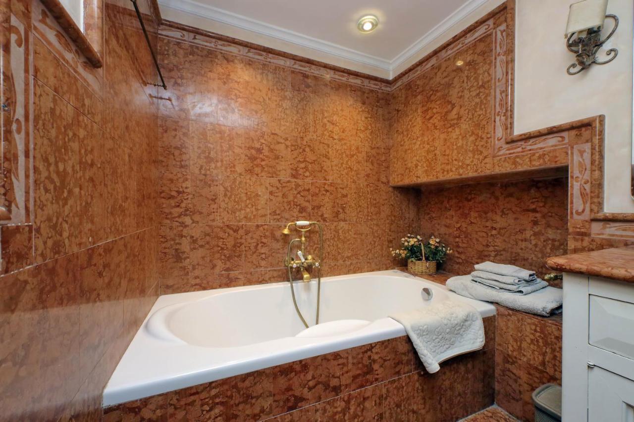 Apartment 4bnb - Luxury Trevi W Terrace Rom